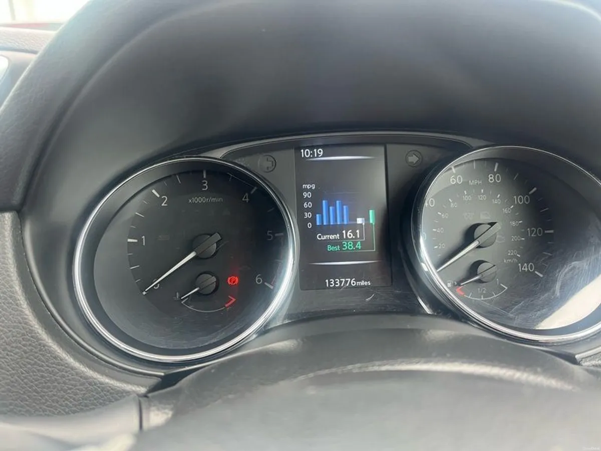 2017 Nissan Qashqai - Image 2