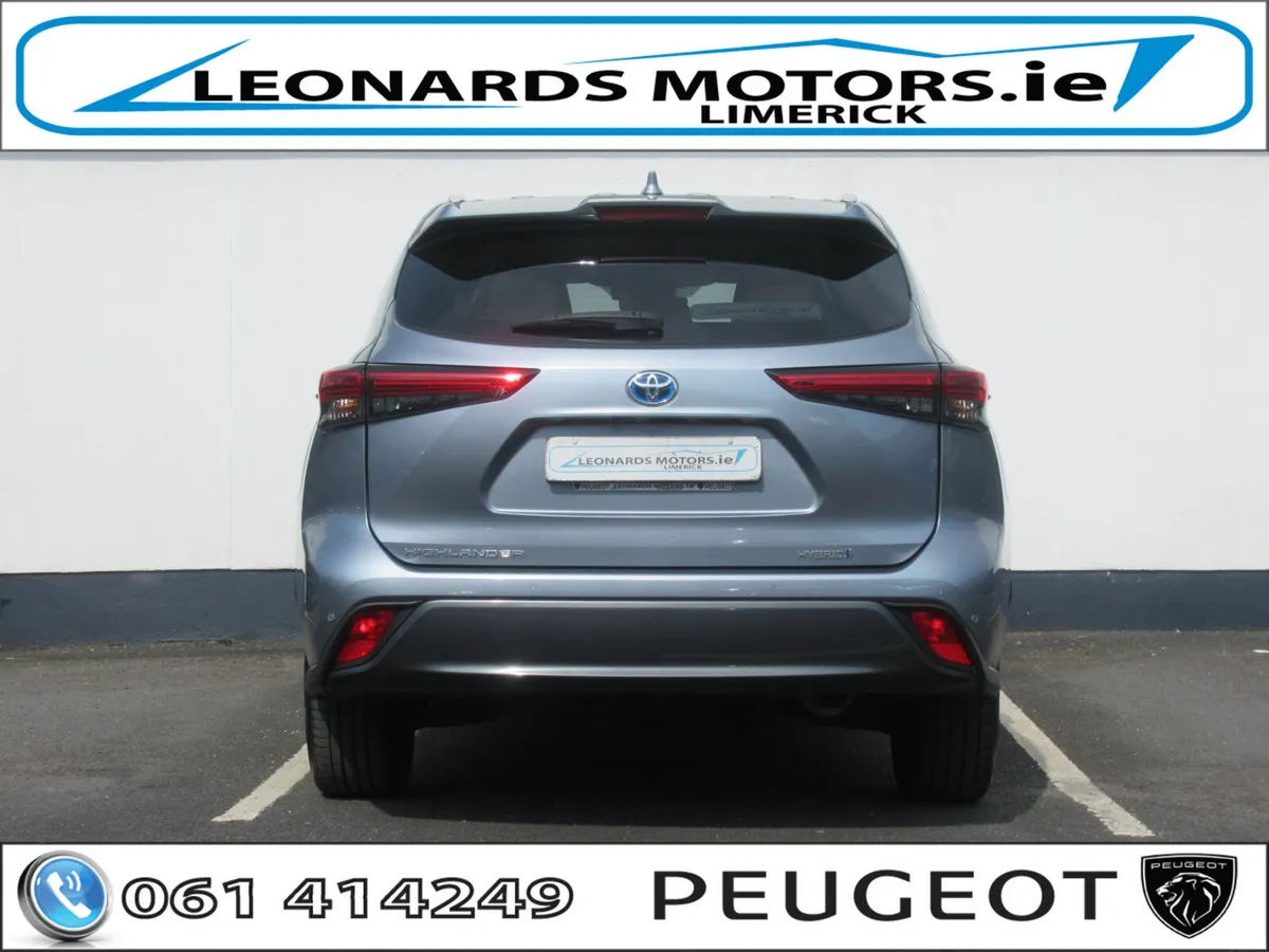 232 Toyota Highlander HYBRID SOL LEATHER 7 SEATER - Image 4