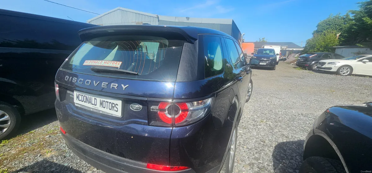 Land Rover Discovery Sport 2016 - Image 3