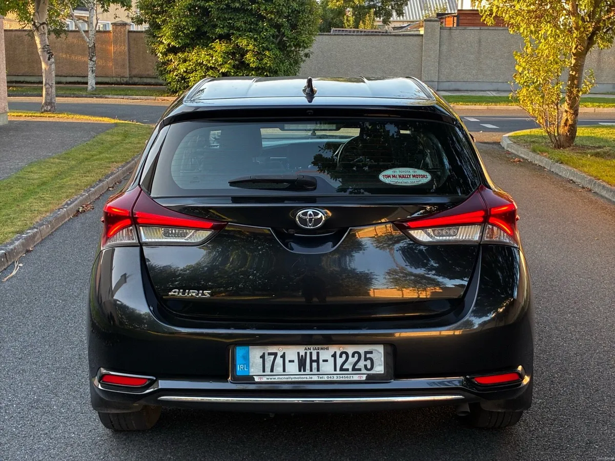 2017 Toyota Auris nct and tax - Image 5