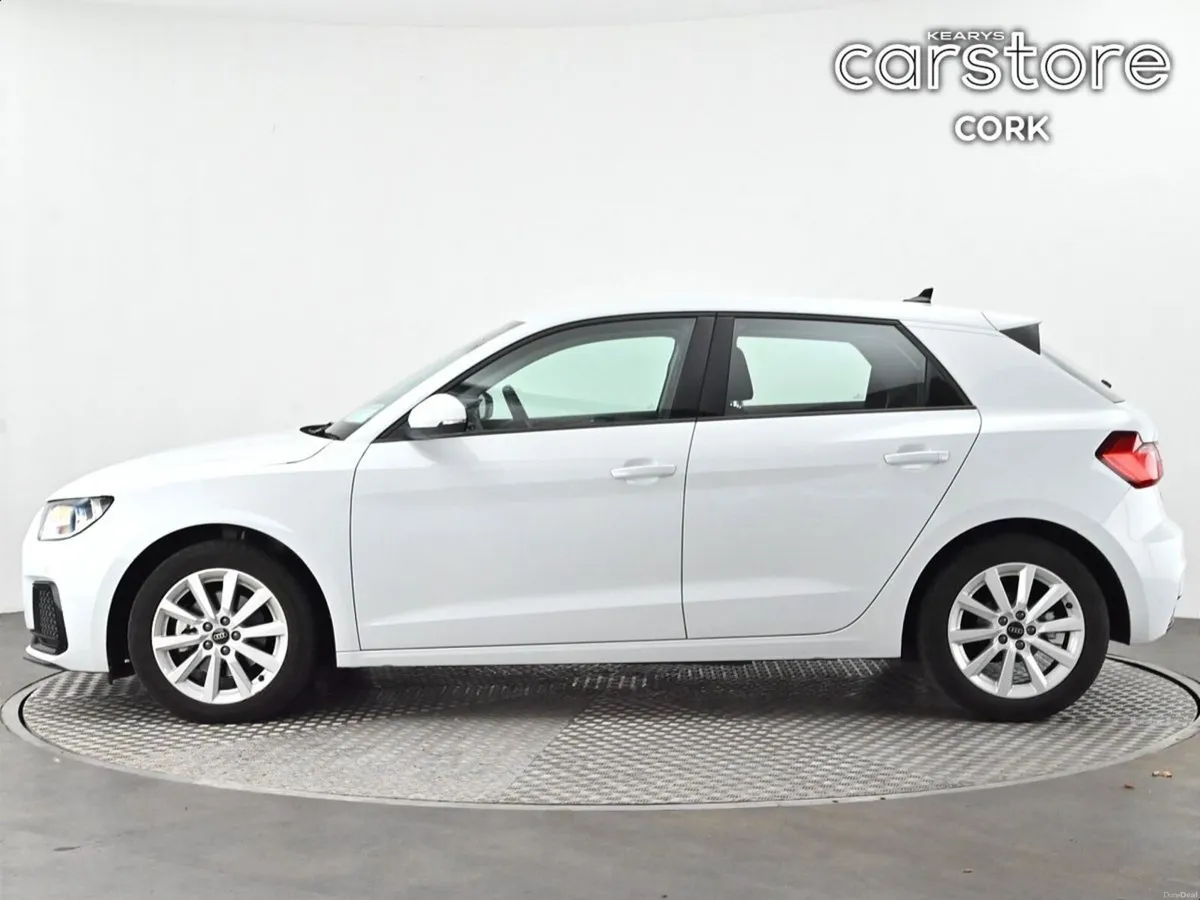 Audi A1 A1 SB 30 TFSI 116HP S-T SE - Image 6