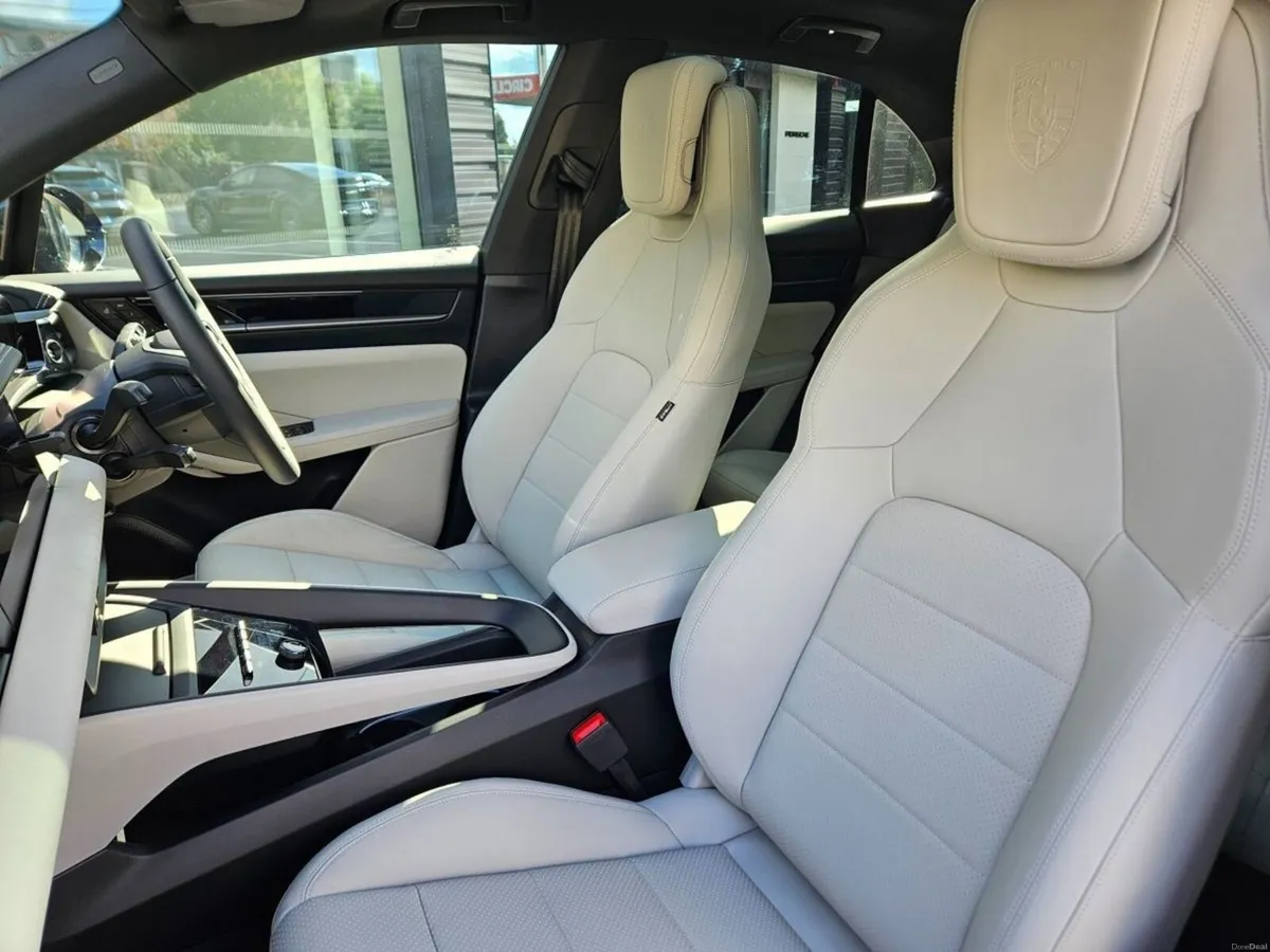 Porsche Macan Electric - Image 5