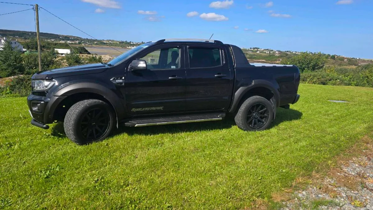 Ford Ranger 3.2TDCI WILDTRACK 4WD20 AUTO - Image 1