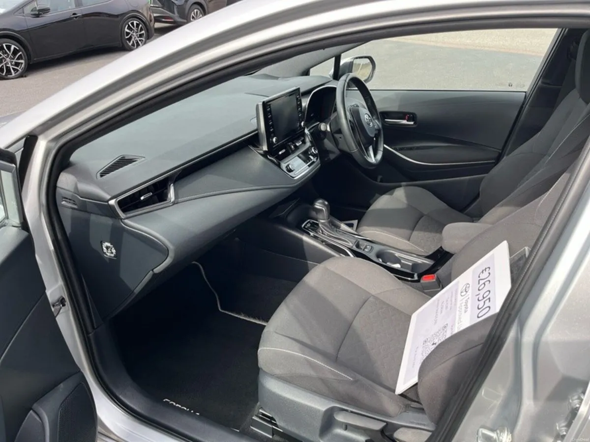 Toyota Corolla HYBRID ELECTRIC LUNA - Image 6