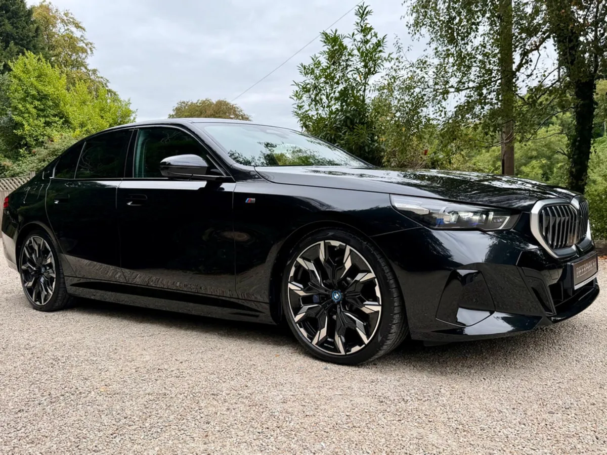BMW 5-Series 530E M SPORT *Huge Specification...11 - Image 2