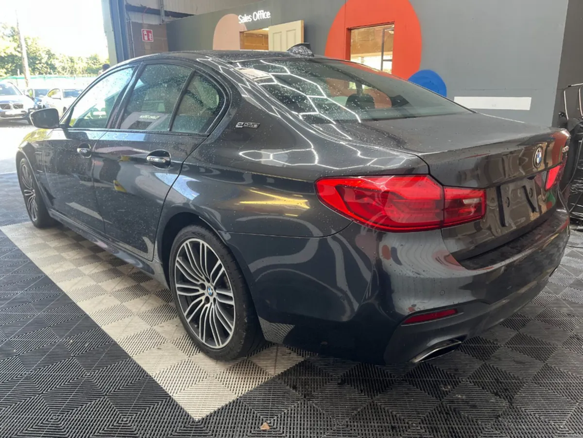 BMW 5-Series 2019 BMW 5 530E M-SPORT IPERFORMANCE - Image 5