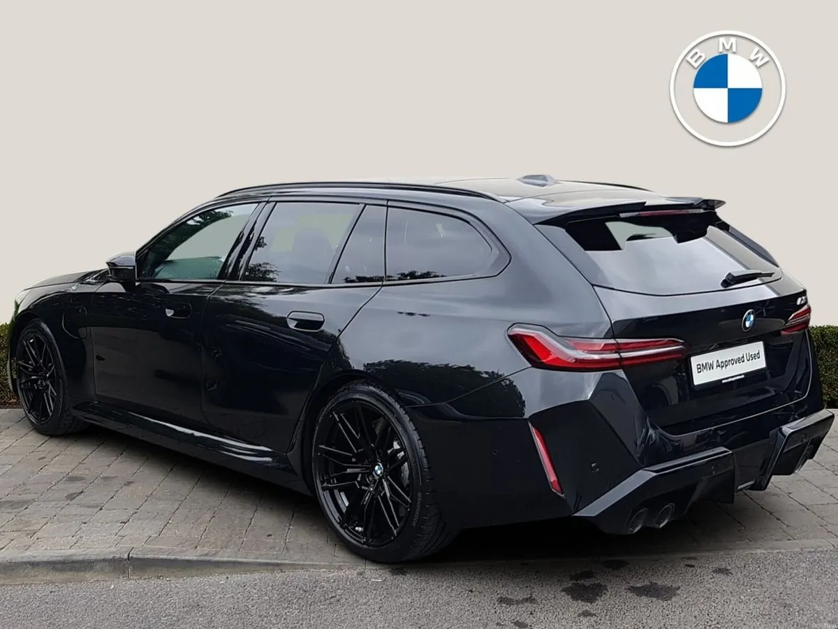 BMW M5 M5 Touring - Image 2