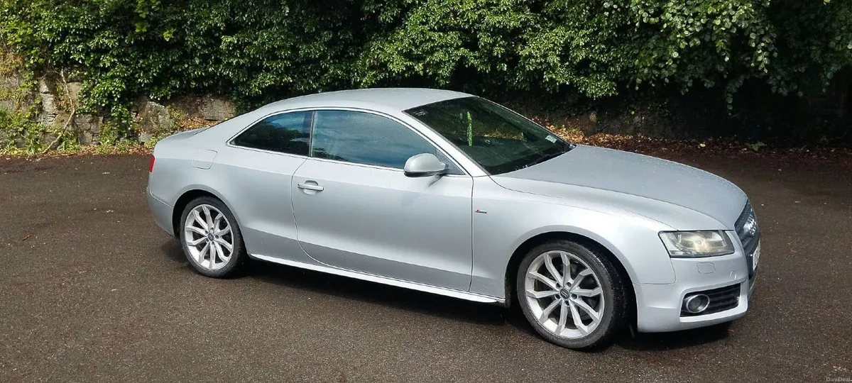 Audi A5 2010 MINT - Image 1