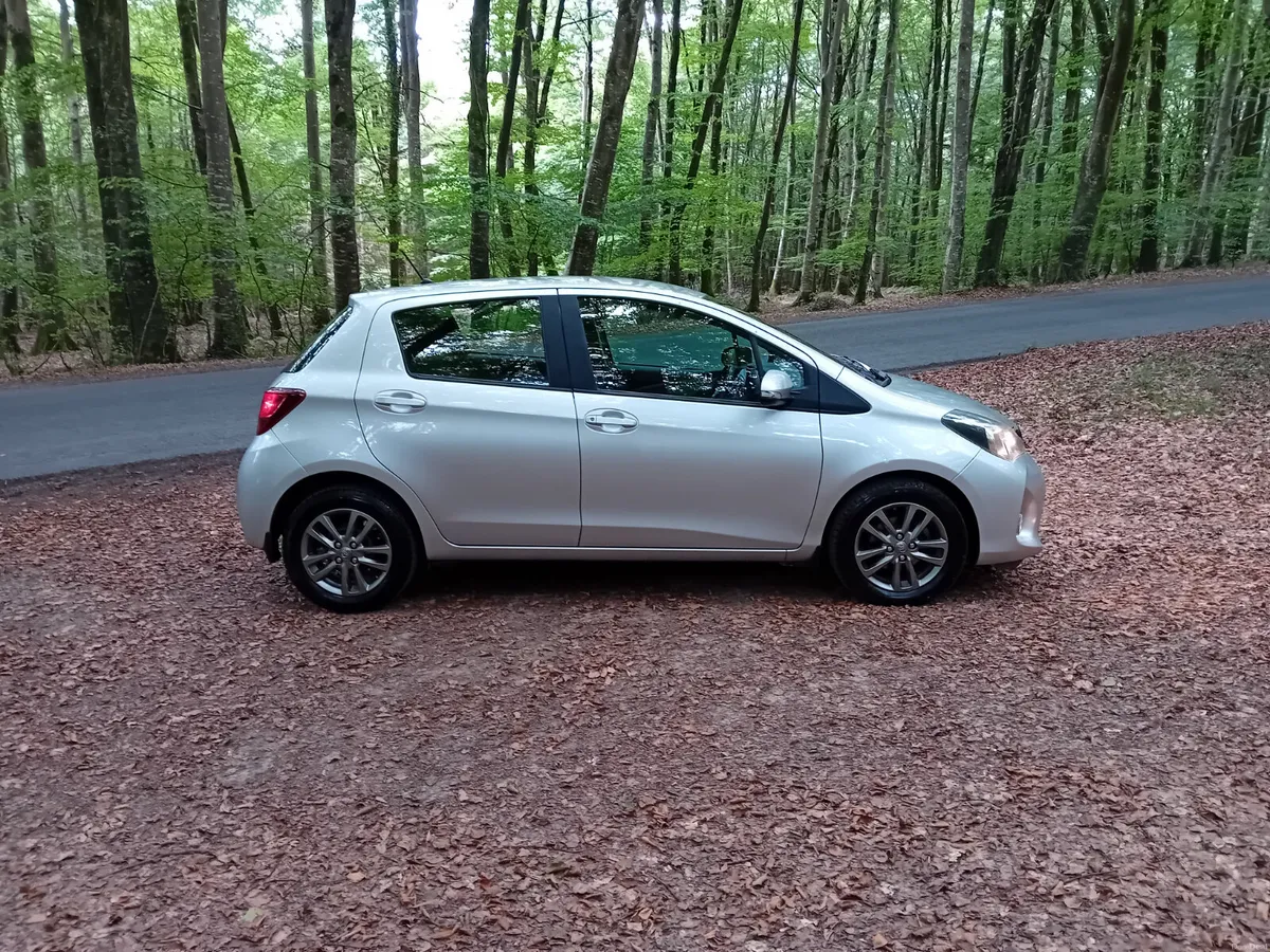 171 TOYOTA YARIS  1.0 VVTi  LUNA  .ONE OWNER - Image 5