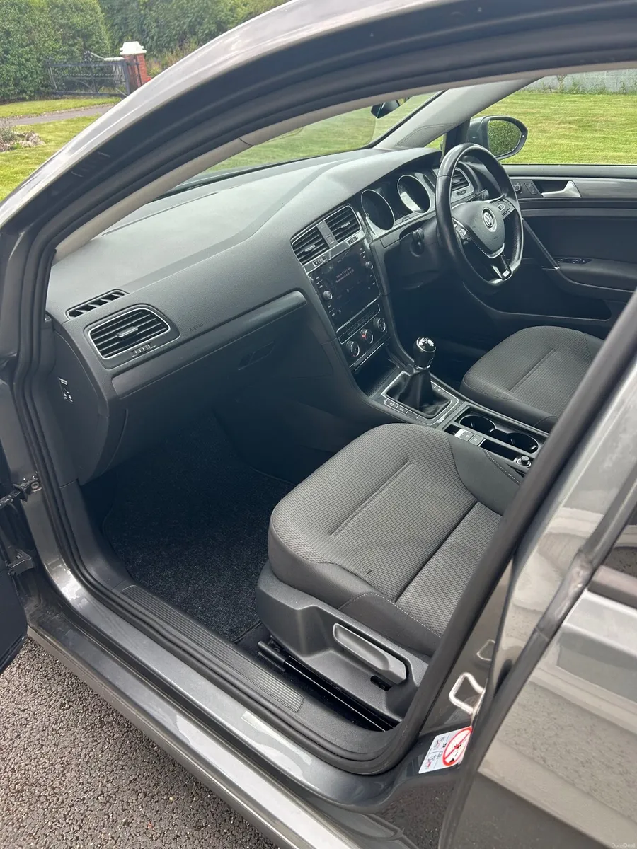 Volkswagen Golf 2017 - Image 5