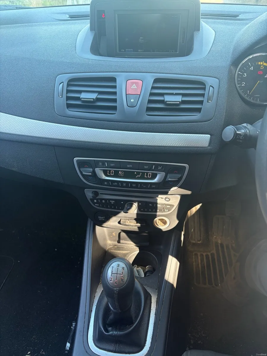 2011 Renault megane - Image 4