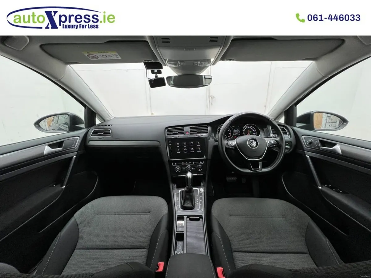 Volkswagen Golf 1.2 TSI COMFORTLINE, Low mileage, - Image 2