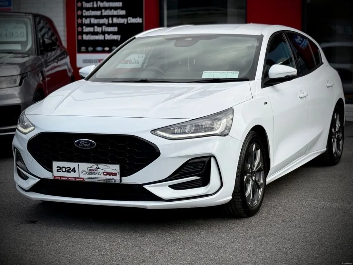 Ford Focus ST-LINE // SAME DAY FINANCE AVAILABLE / - Image 4
