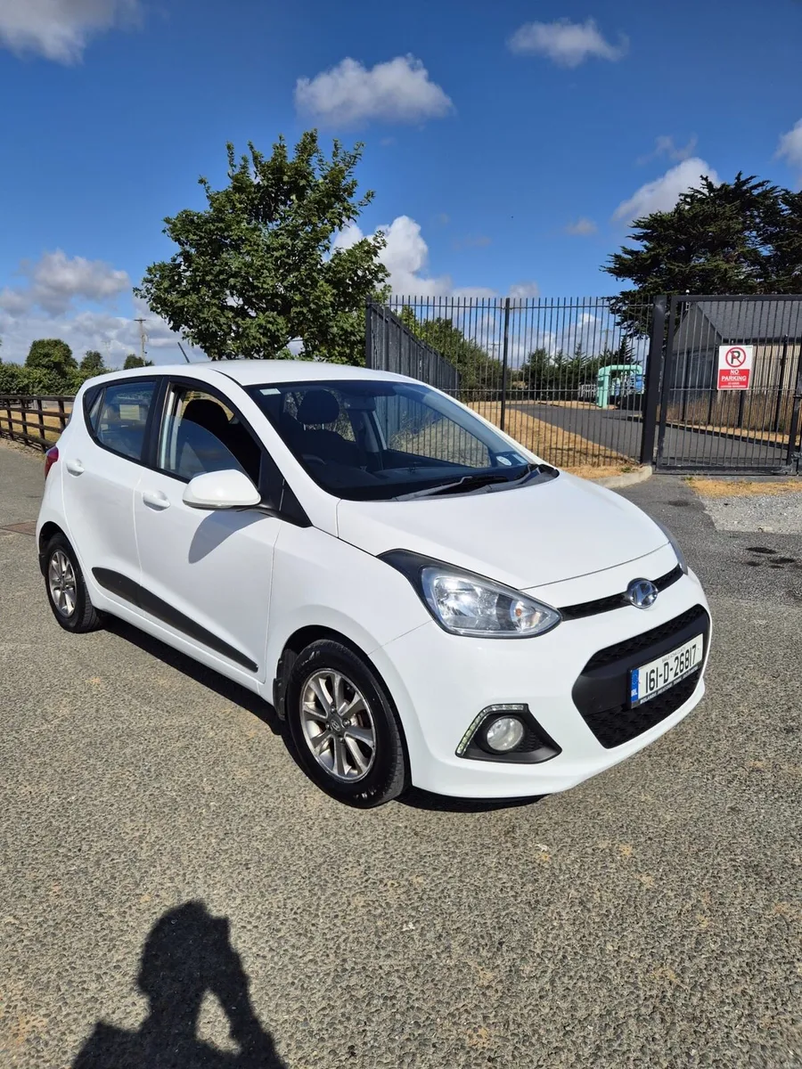 Hyundai i10 auto - Image 2