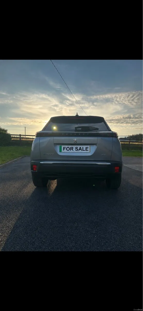 Peugeot 2008 Hatchback Electric Grey - Image 4