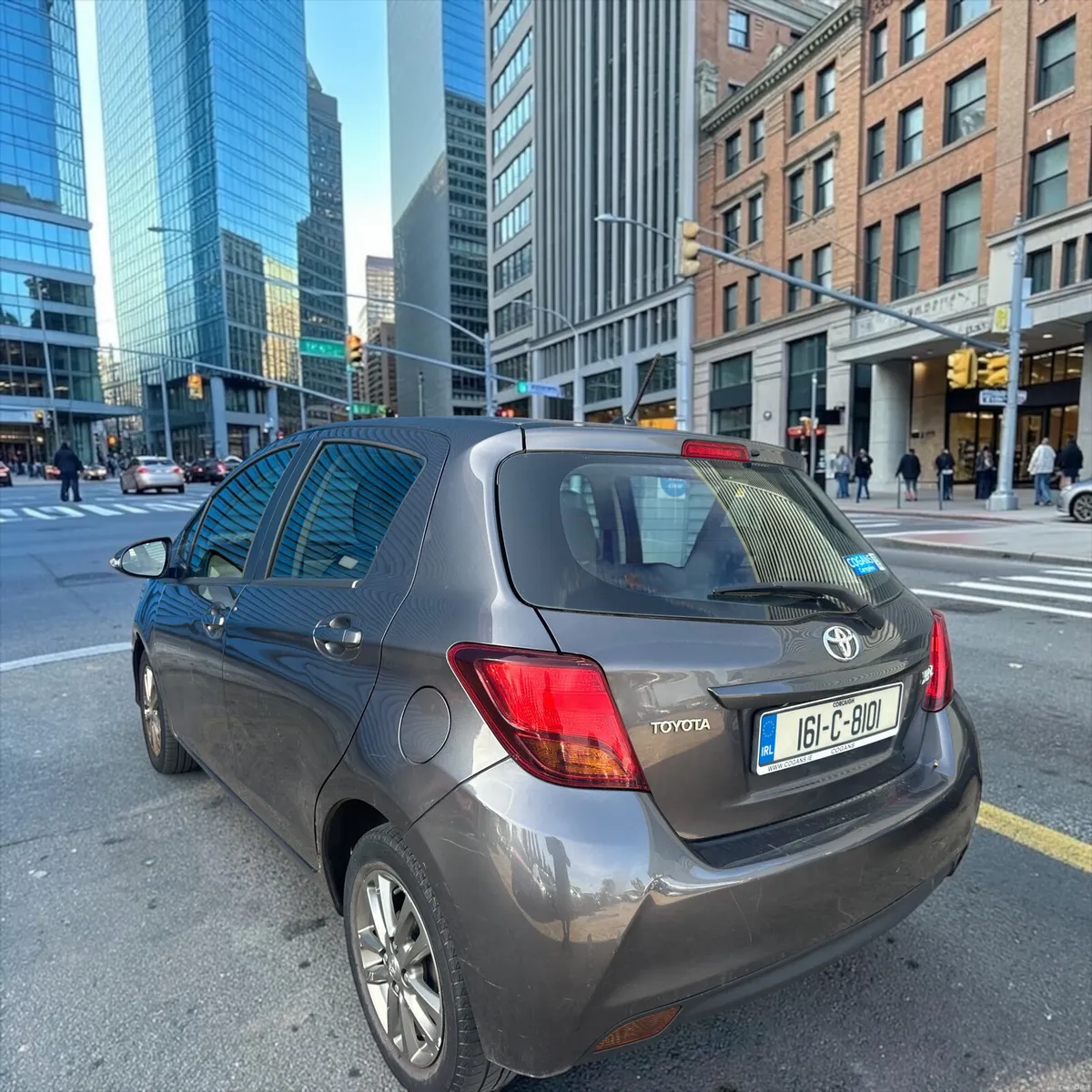 2016 Toyota Yaris 1.0 VVT-i 5Dr Luna - Image 6