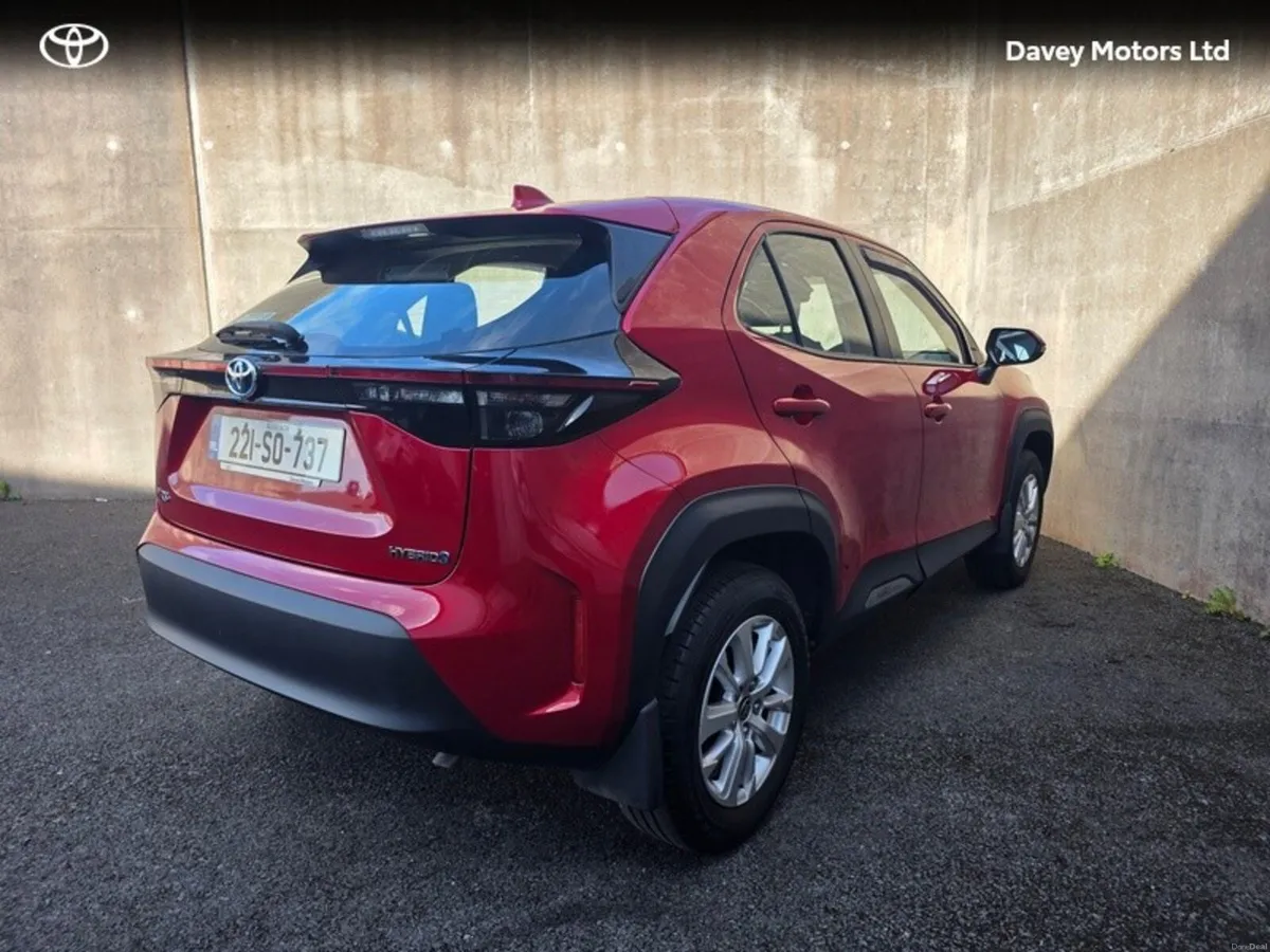 Toyota Yaris Cross CR CROSS LUNA 4DR AUTO - Image 2