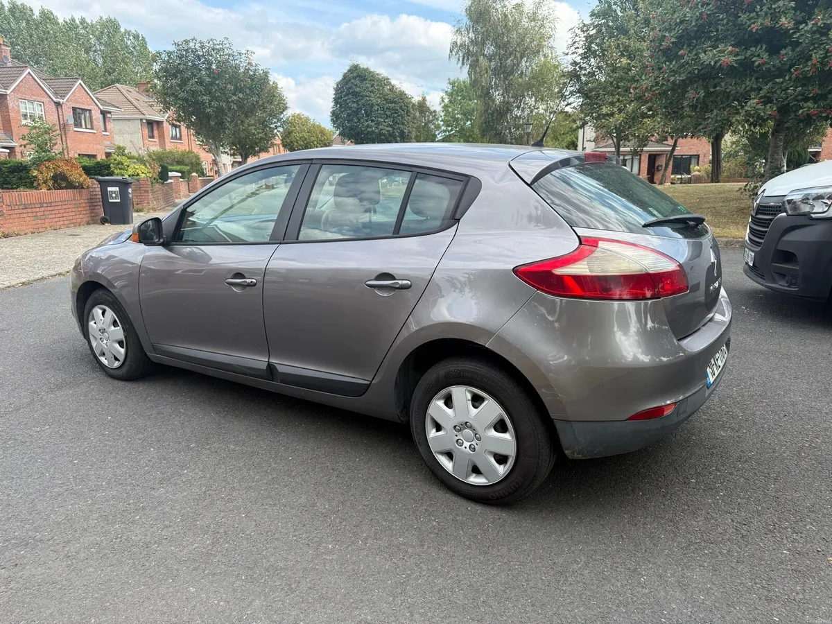 2010 Renault Megane - 1.5 Diesel - Image 3