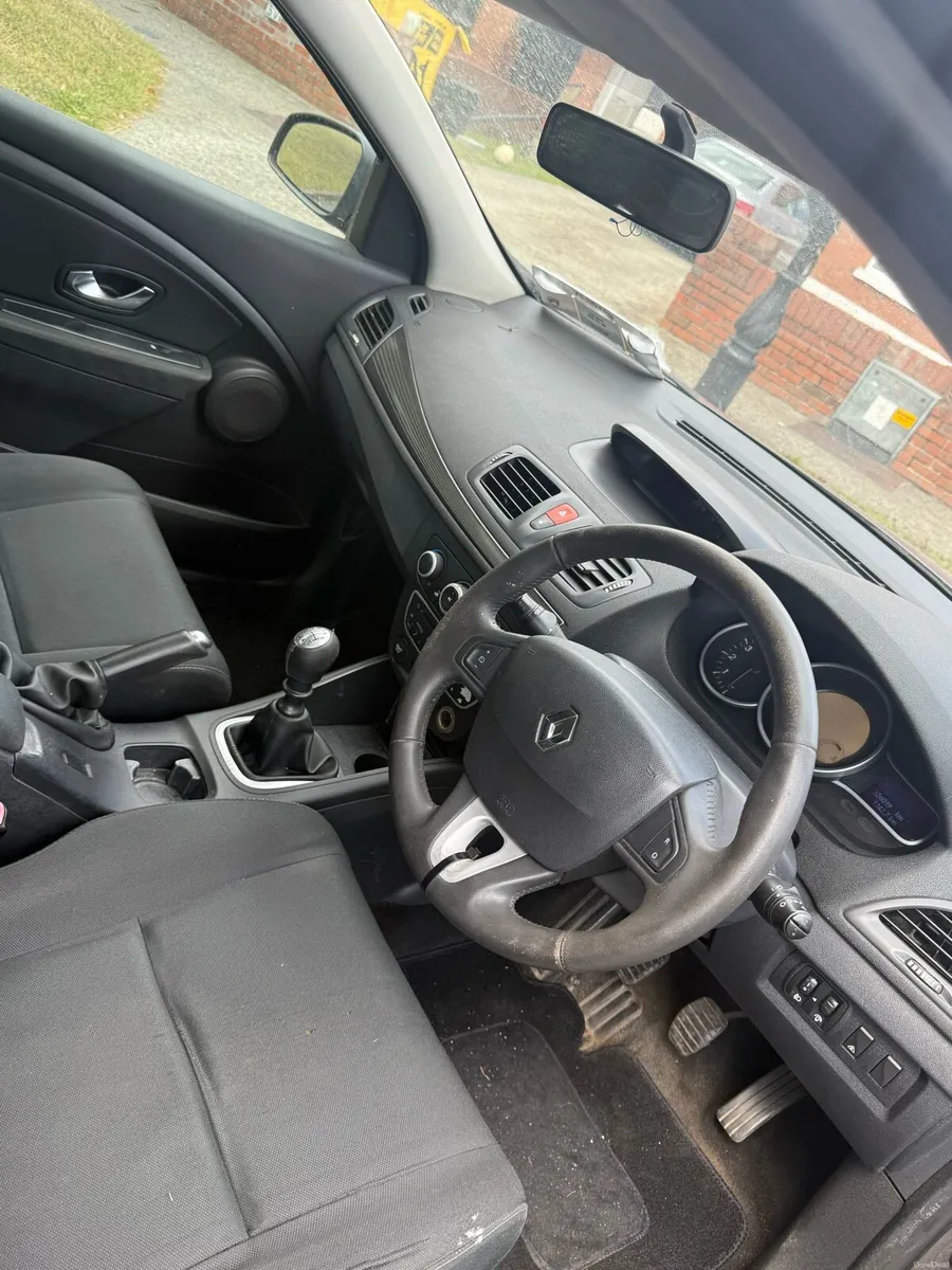 2010 Renault Megane - 1.5 Diesel - Image 6