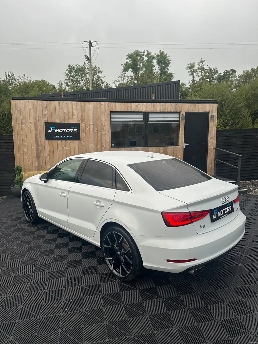AUDI A3 SALOON 1.4 TFSI AUTO IBIS WHITE - Image 4