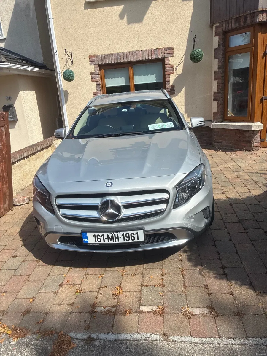 Mercedes-Benz GLA 2016 - Image 1