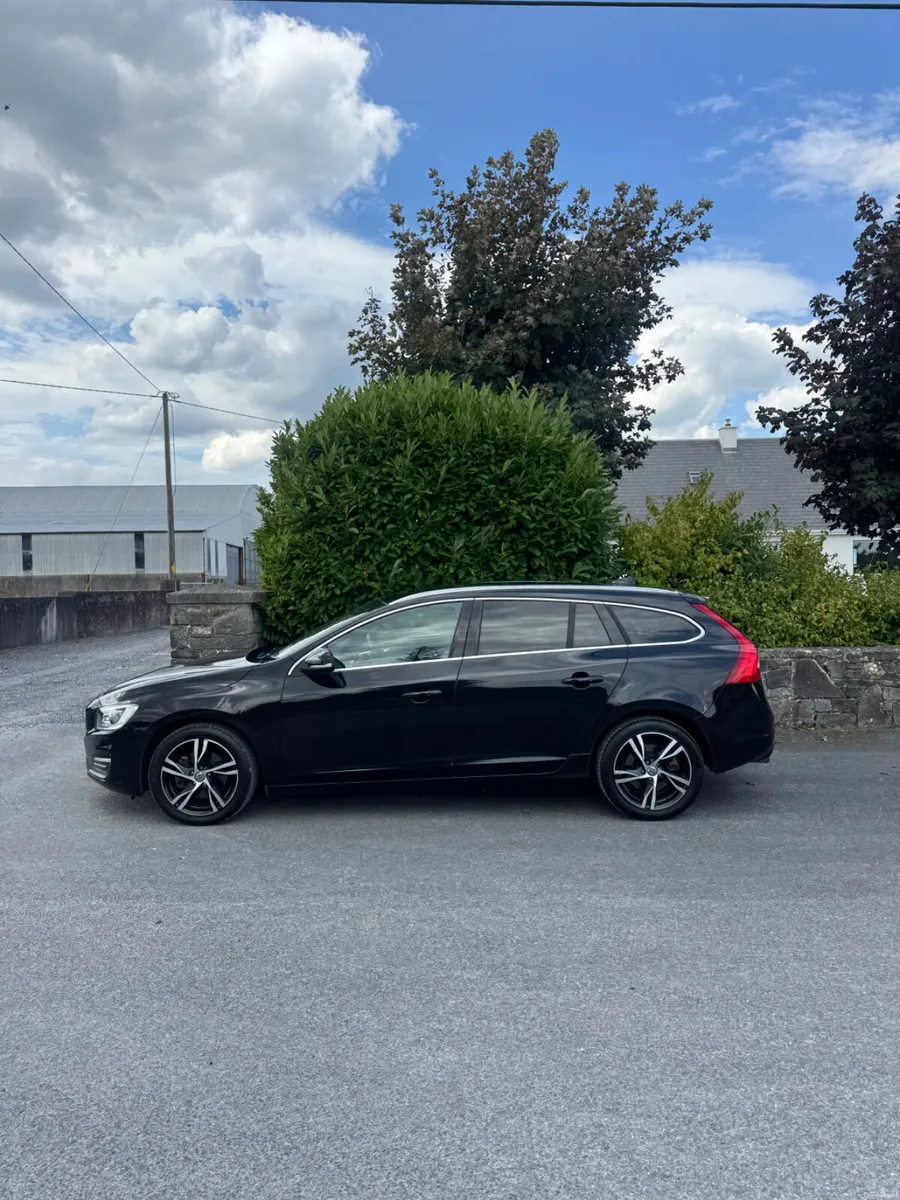 Volvo V60 2015 - Image 5