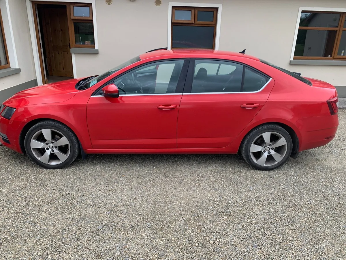 Skoda Octavia 2018 - Image 3