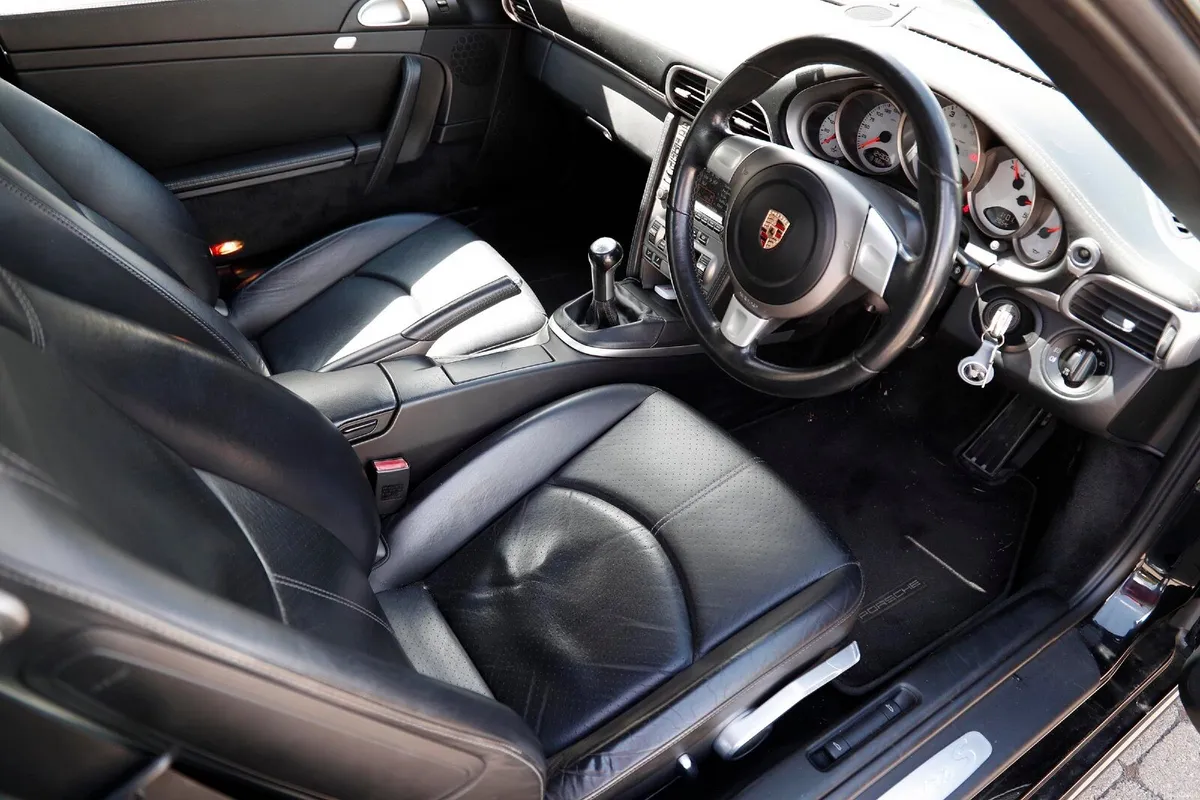 Porsche 911 2006 - Image 6