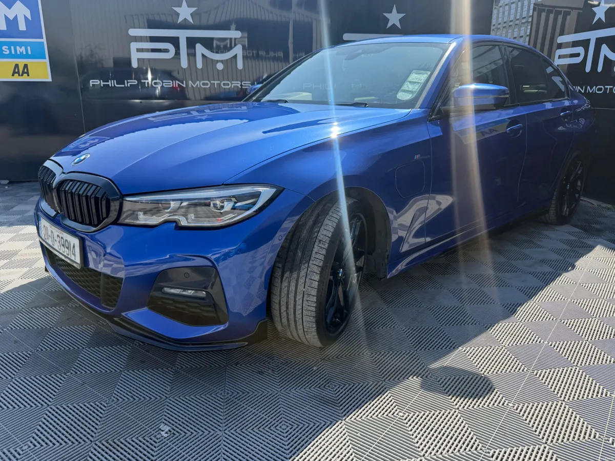 BMW 3-Series 2021 - Image 4