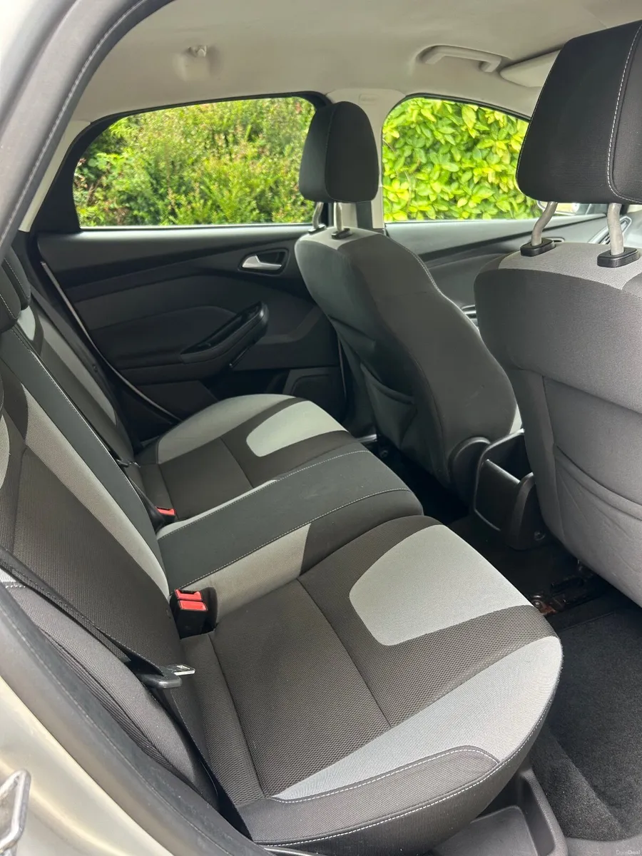 2013 Ford Focus EcoBoost Zetec 125PS - Image 6