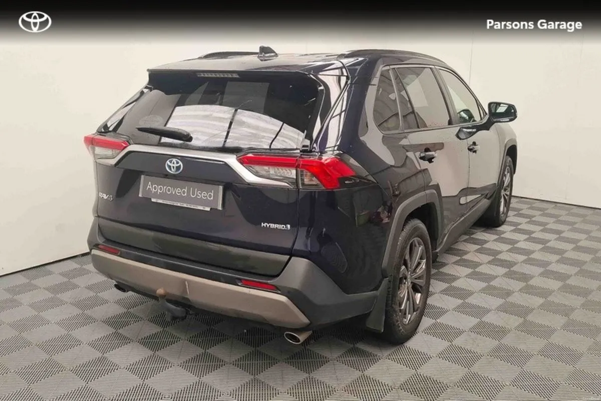 Toyota RAV4 RAV4 HYBRID SOL 4DR AUTO - Image 2