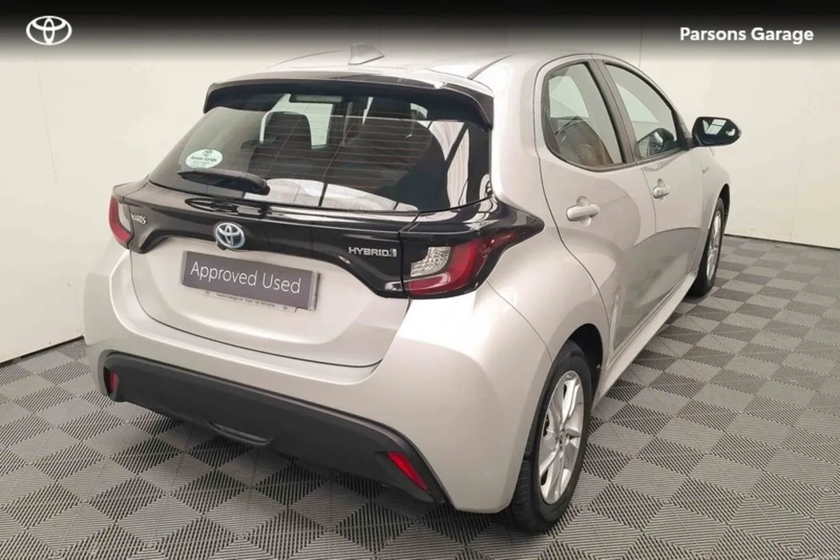 Toyota Yaris yaris hybrid luna - Image 2