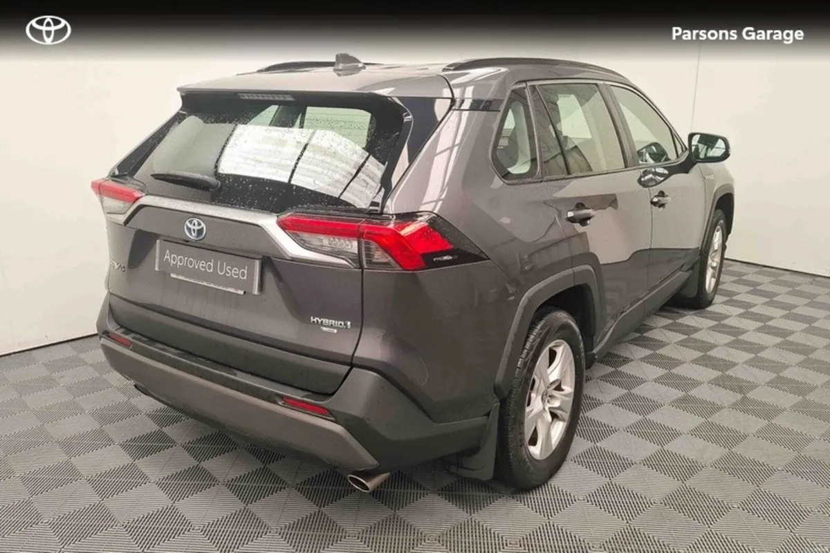 Toyota RAV4 RAV4 HYBRID LUNA 2WD - Image 2