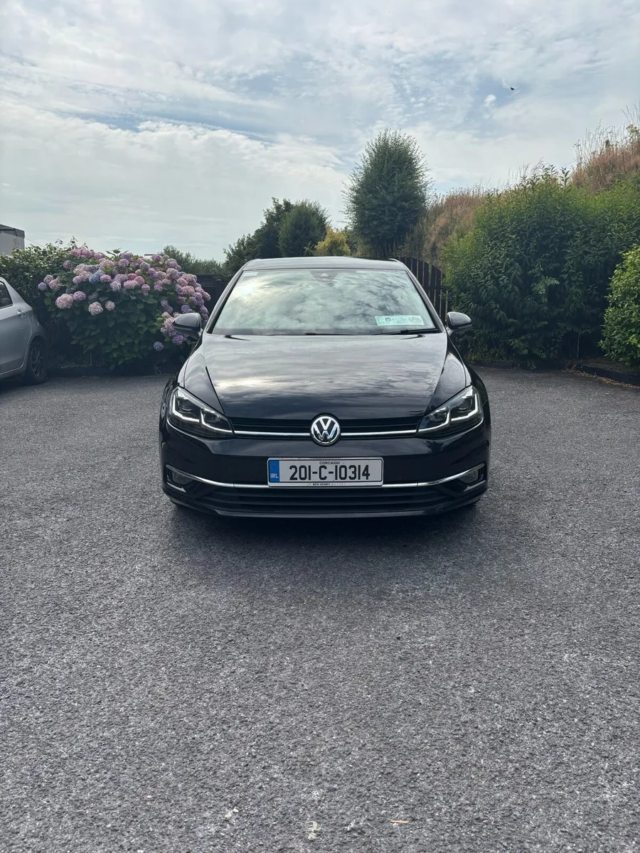 Volkswagen Golf 2.0TDI - Automatic - Image 2