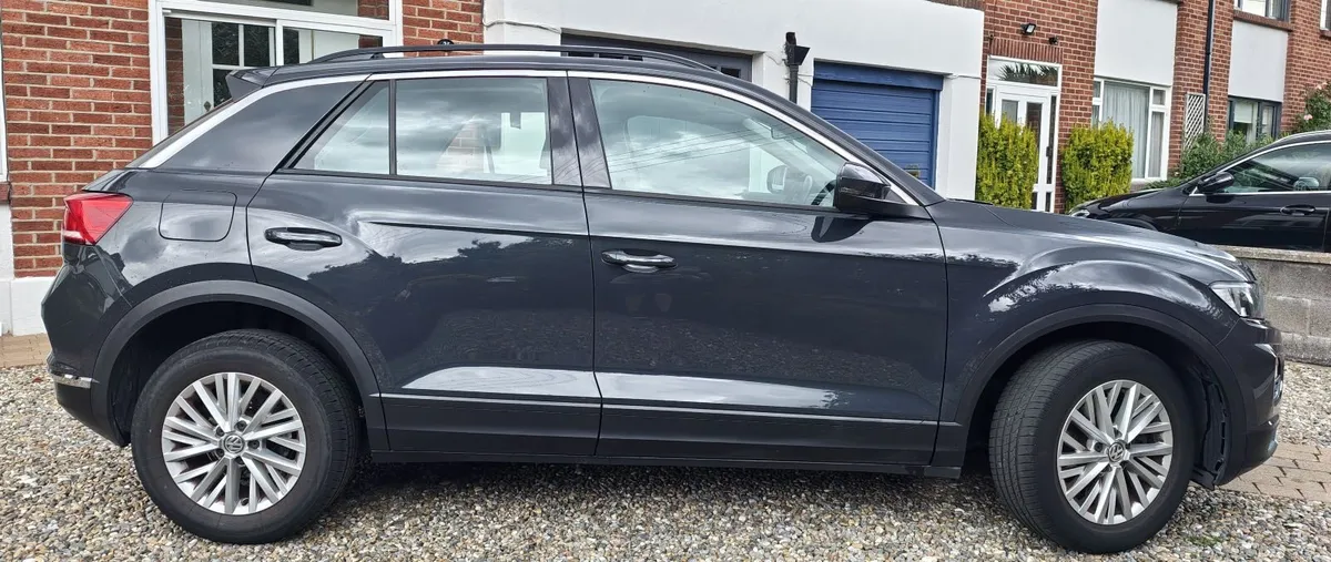 Volkswagen T-Roc 2018 1.0L TSI - Image 4