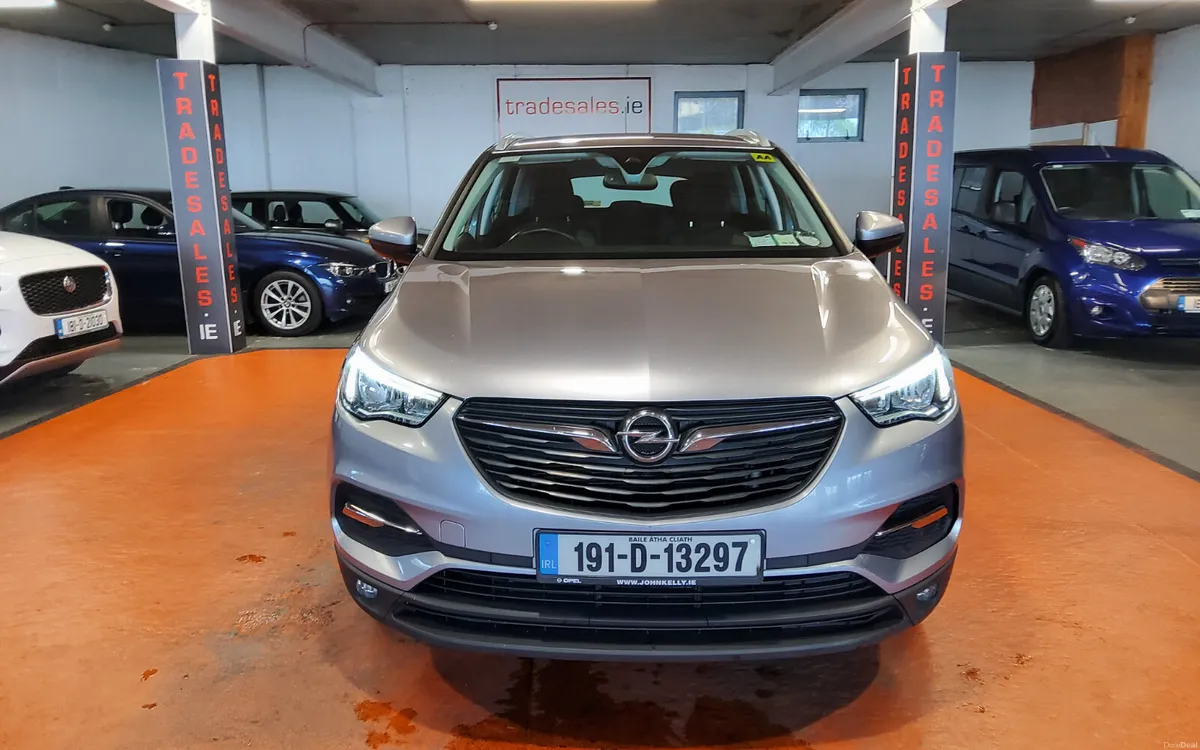 Opel Grandland X 2019 - Image 2