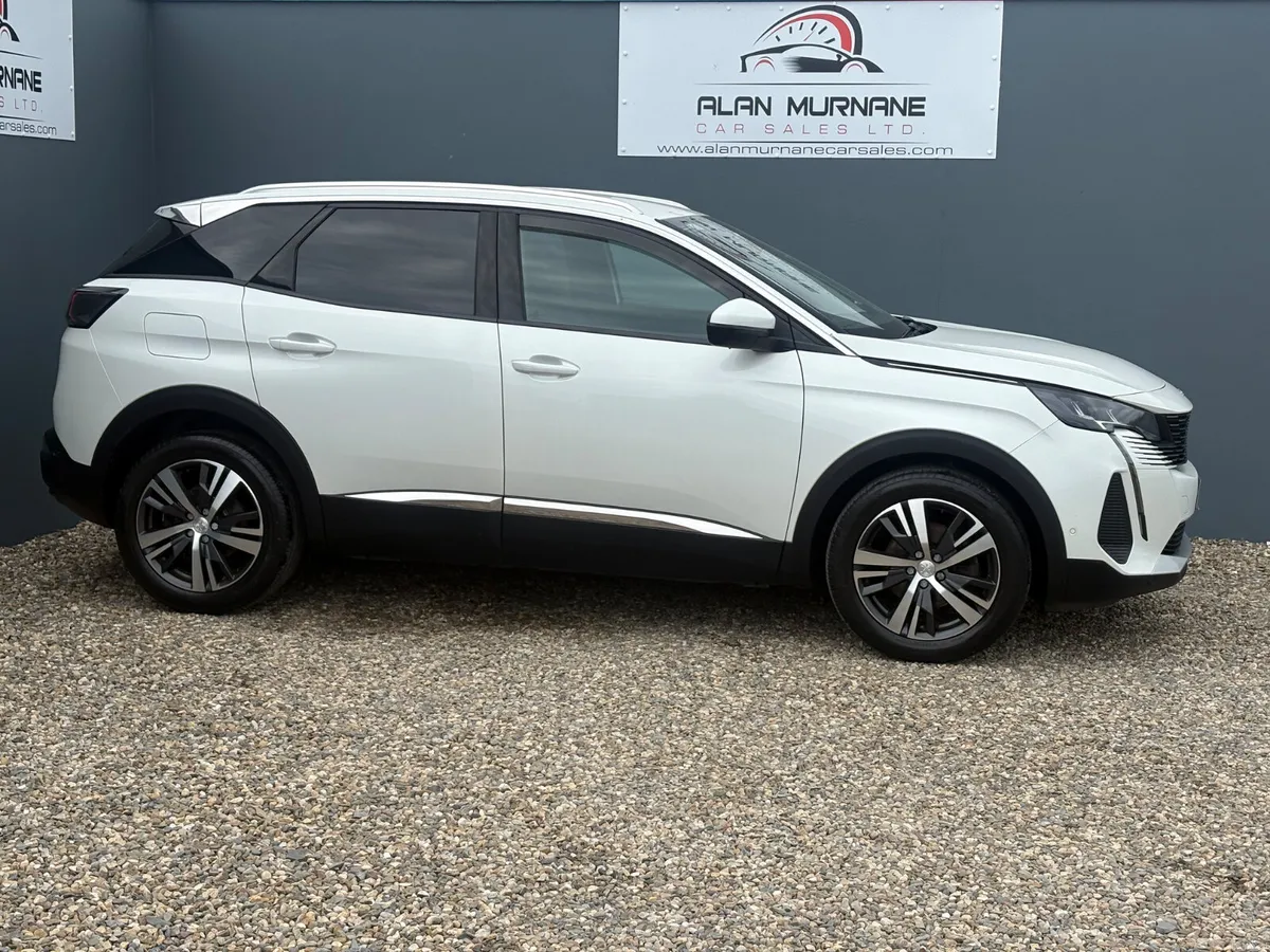 PEUGEOT 3008 ALLURE MODEL 2021* LOW MILES* - Image 3