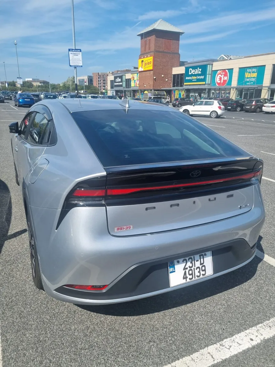 Toyota Prius 2023 Hybrid - Image 3