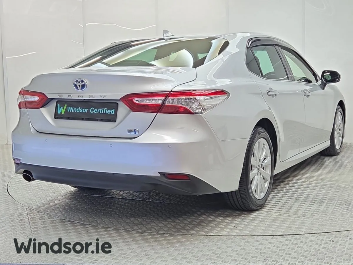 Toyota Camry 2.5 Hybrid G Model - Image 2