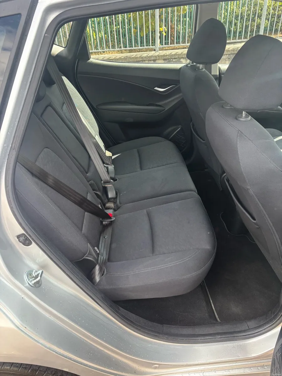 Hyundai ix20 automatic - Image 6
