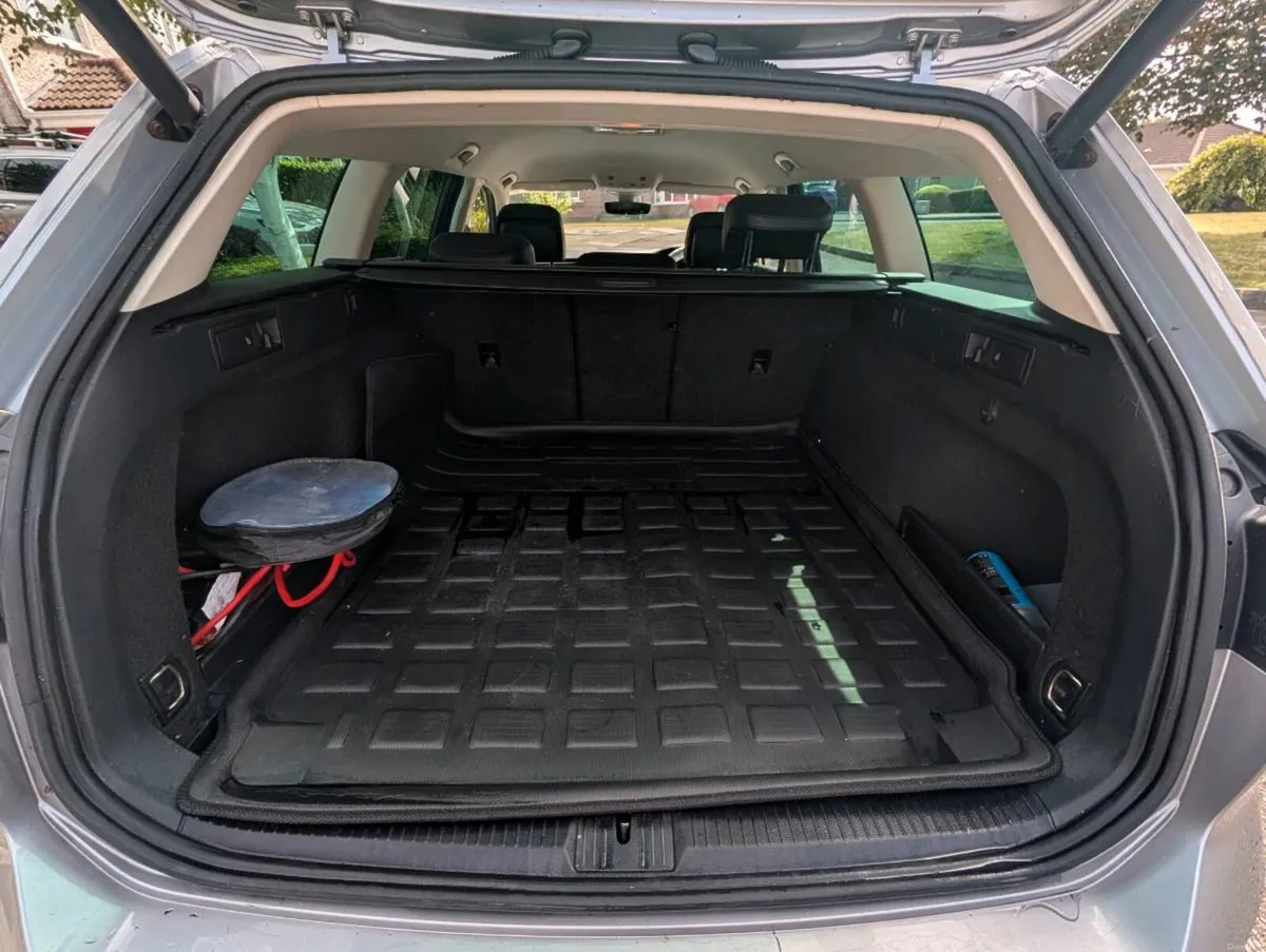Volkswagen Passat Estate - Image 4