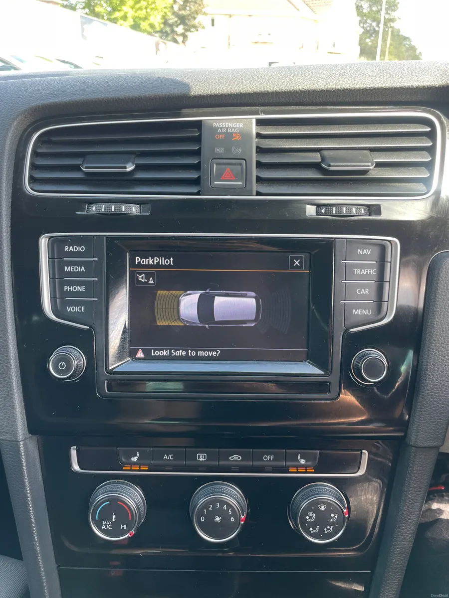 Volkswagen Golf 2015 1.4 Petrol Manual - Image 6
