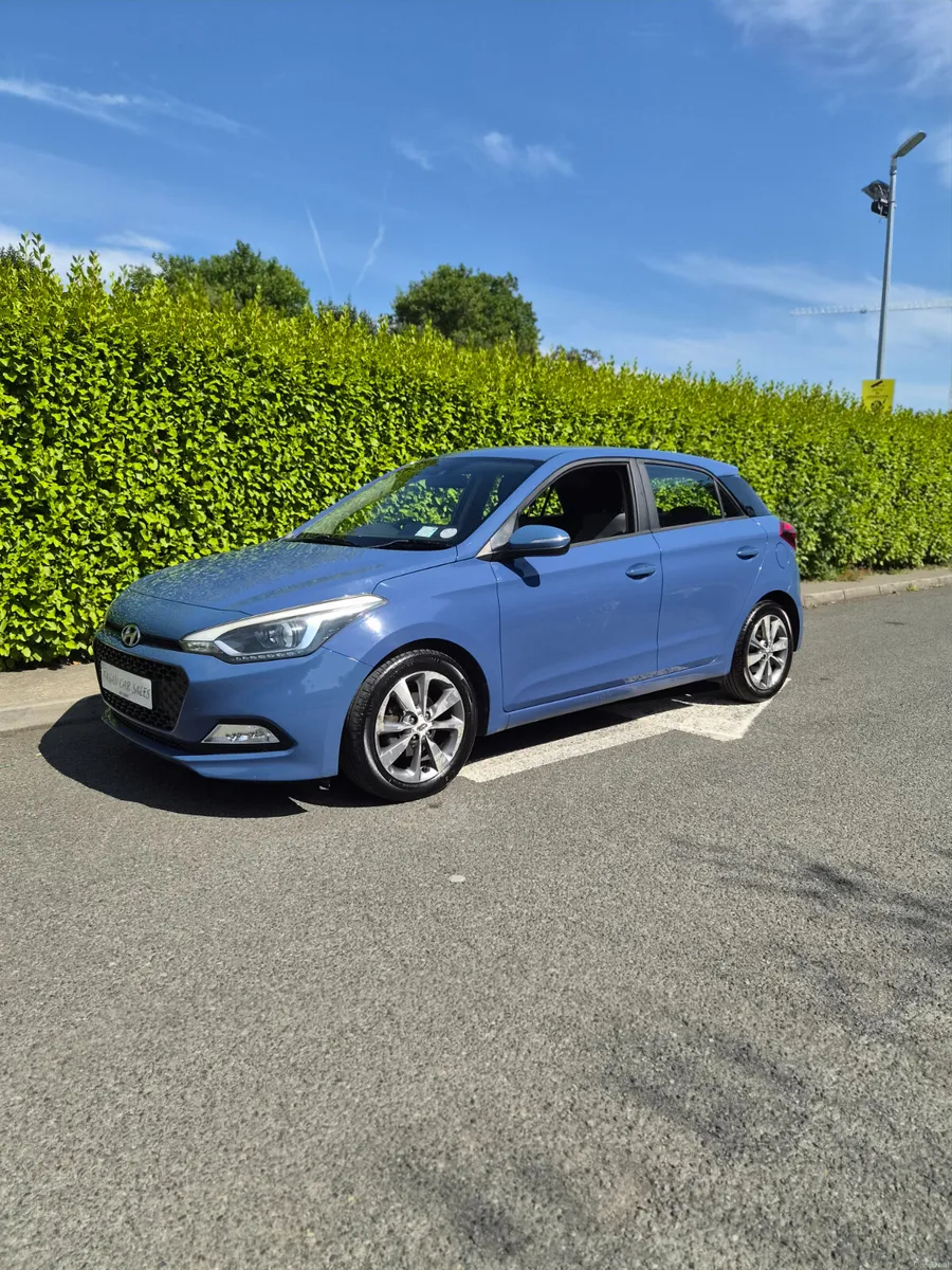 Hyundai i20 1.2 Deluxe //Low Kms// 1 Owner - Image 2