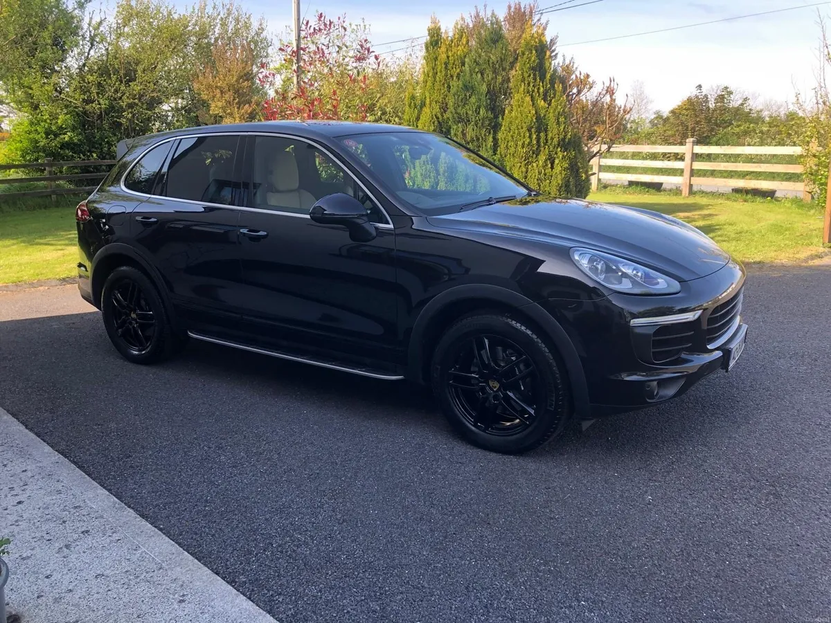 Porsche Cayenne - Image 4