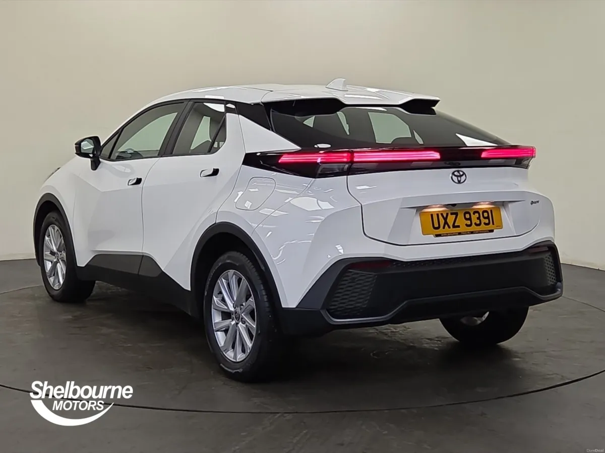 Toyota C-HR 1.8 Hybrid Icon 5dr CVT - Image 2