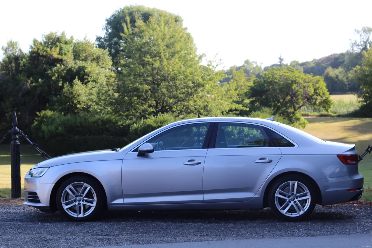 Audi A4 2016 - Image 4