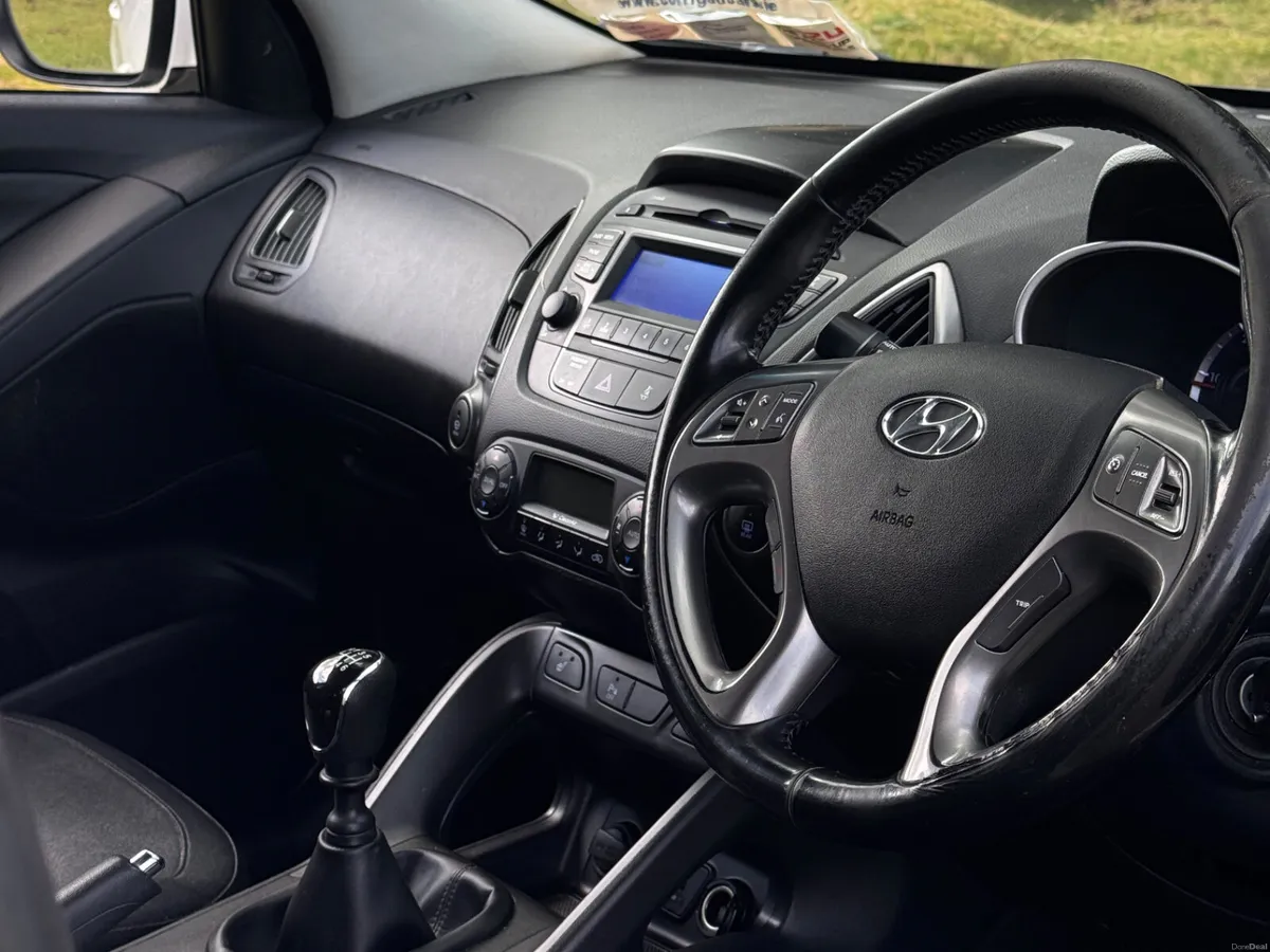 Hyundai ix35 Executive 1.7 - NCT 09/27 - Image 5