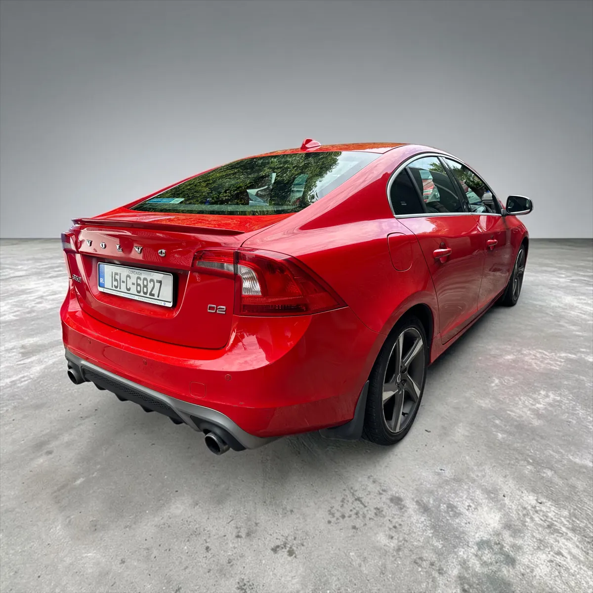 2015 Volvo S60 D2 (115hp) R-Design - Image 4