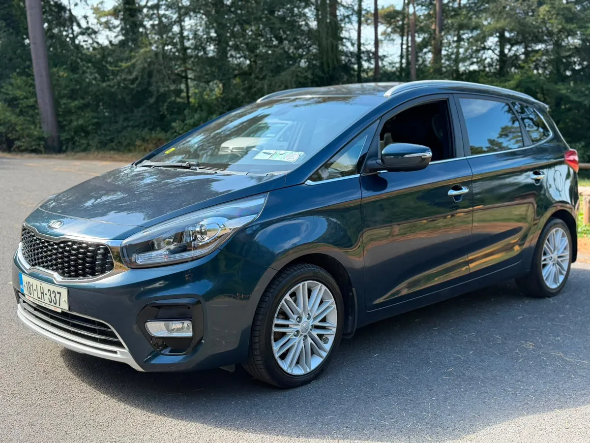181 Kia Carens 7 seater! Excellent condition ⭐️⭐️⭐ - Image 3