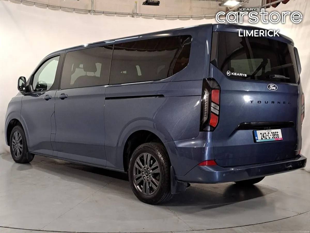 Ford Tourneo Custom 2.0L EcoBlue 150PS Titanium LW - Image 5